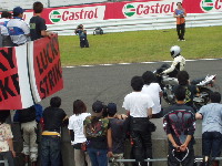 ON­�ϥ�ɥ��