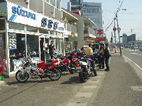 ����̿���